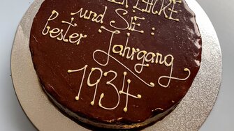 Keine Geburtstagsfeier ohne Torte – sie schmeckte noch besser als sie aussah!