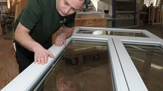 Firma Schreinerei Schnaubelt mala pri renovácii chránenej radnice s produktom Aquawood InterCare SH® len dobré skúsenosti. (Foto: Schreinerei Schnaubelt)