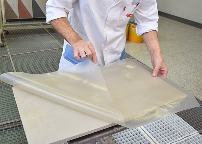 Krok 6: Odstránenie fólie