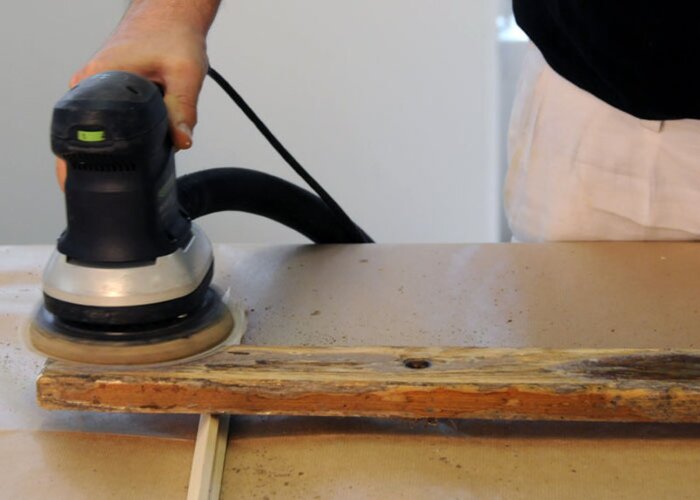 Krok 2: Brúsenie dreva