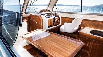 Aduro PUR-Glanzlack od firmy ADLER sa vyznačuje dokonalým leskom a vysokou odolnosťou (Foto :Damor) 