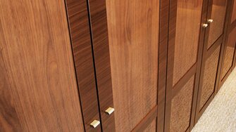 Aduro PUR-Glanzlack je stelesnením elegantnej vysokolesklej optiky na ušľachtilých drevených produktoch (Foto: Adler)