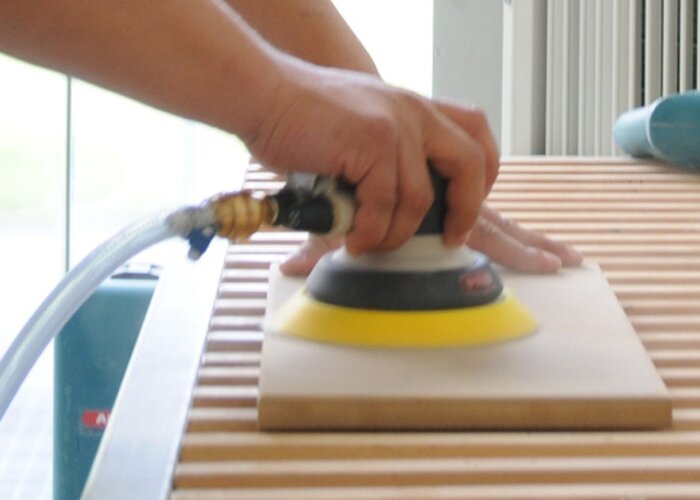 Krok 1 – brúsenie podkladu 