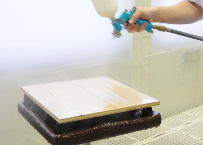 Krok 2 – základovanie s PUR lakom