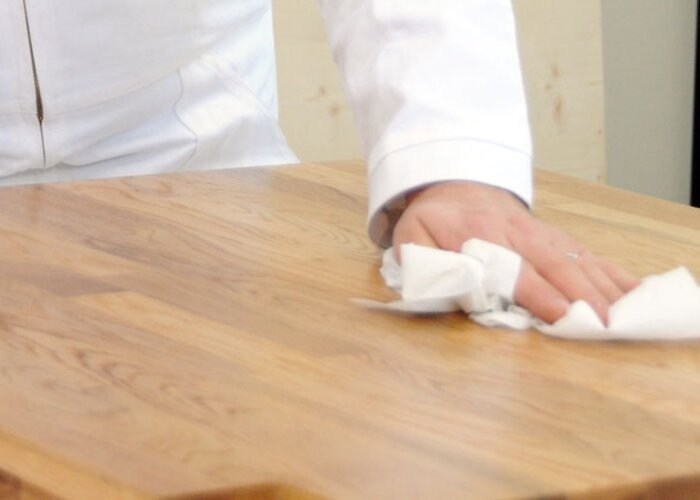 S Legno-Öl perfektne naolejovaný nábytok