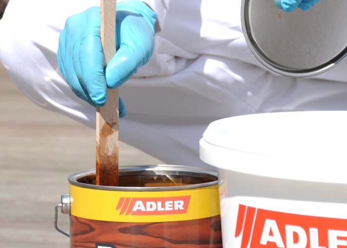 Pullex Bodenöl pred použitím zamiešať