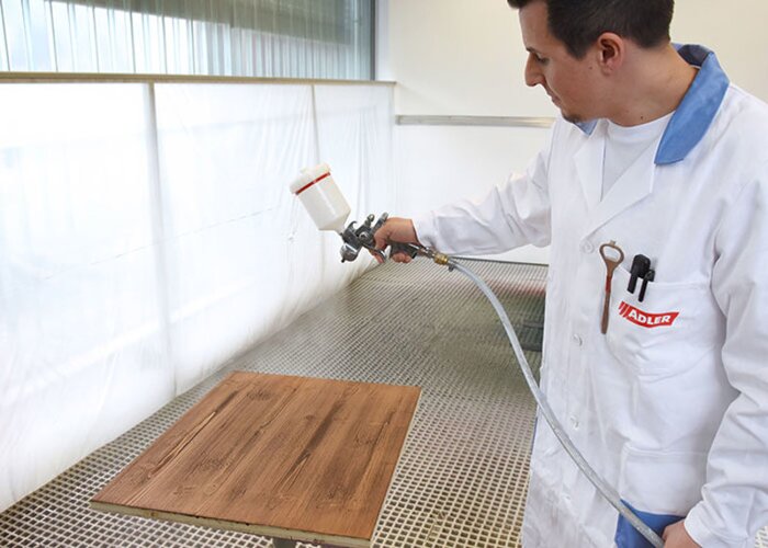 Krok 6: Naneste ďalšiu vrstvu Aquaqwood Protor-Finish L...